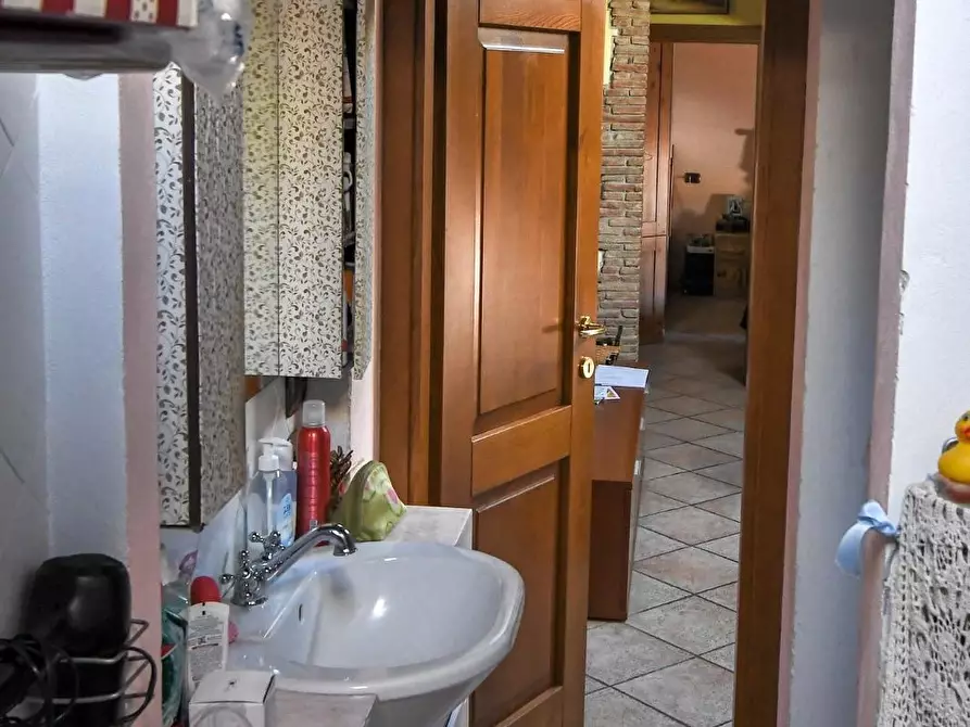 Immagine 33 di Mansarda in vendita  a Monteriggioni