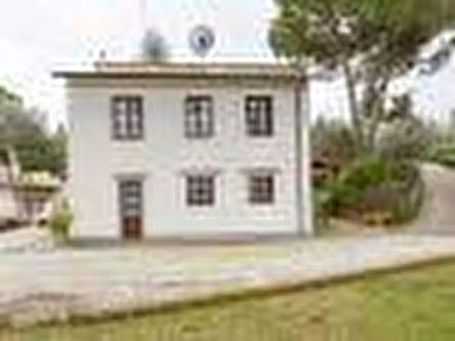 Immagine 2 di Villa in vendita  a Montescudaio