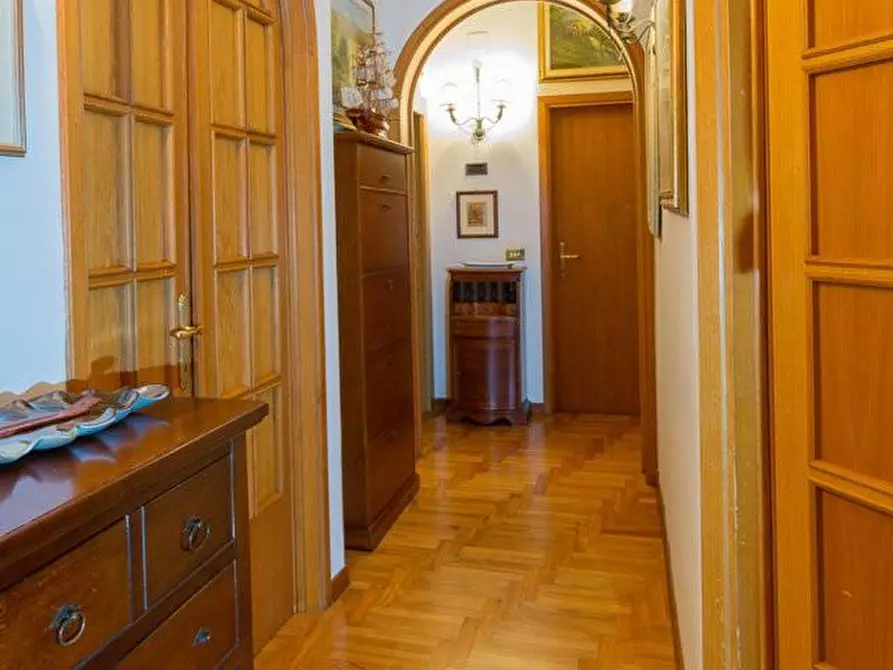 Immagine 19 di Villa in vendita  a Montescudaio