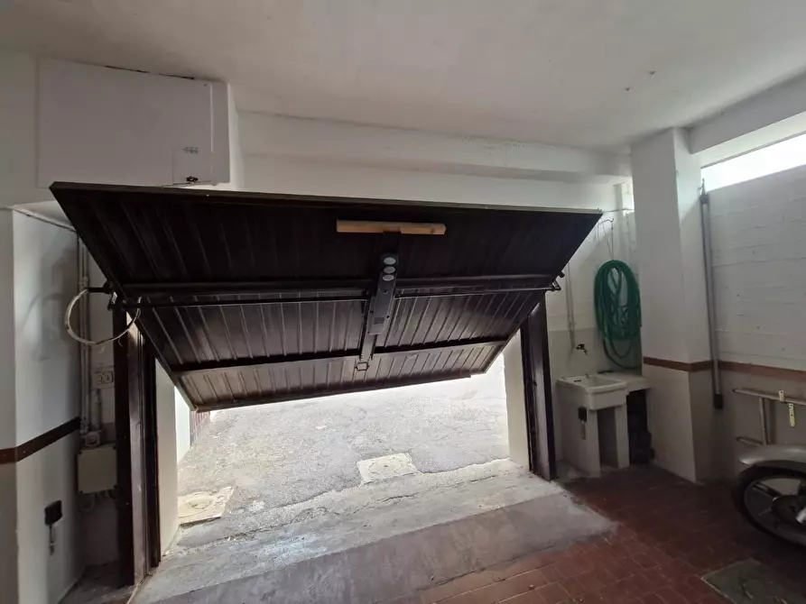 Immagine 15 di Appartamento in vendita  a Piombino