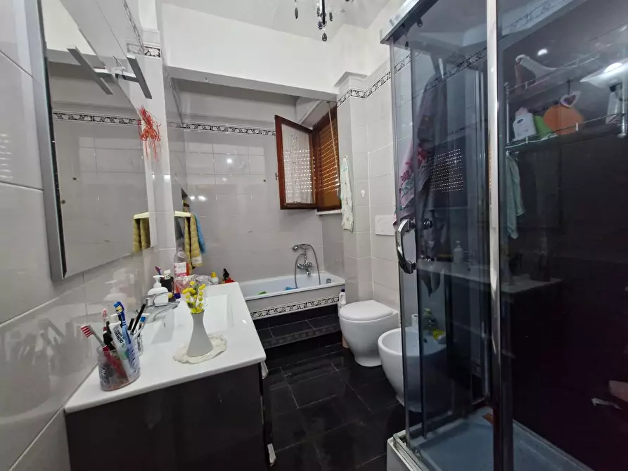 Immagine 10 di Appartamento in vendita  a Piombino