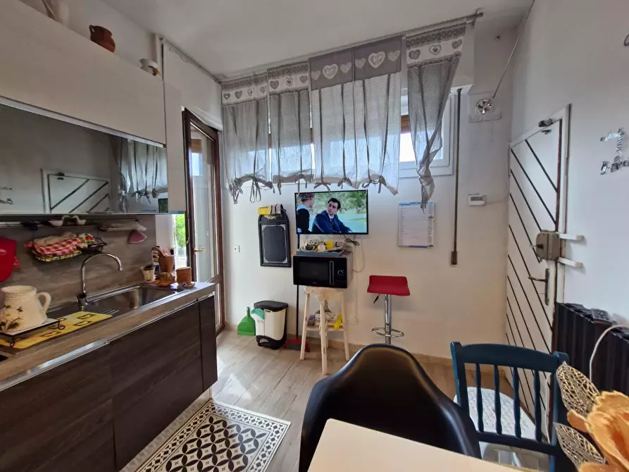 Immagine 2 di Appartamento in vendita  a Piombino