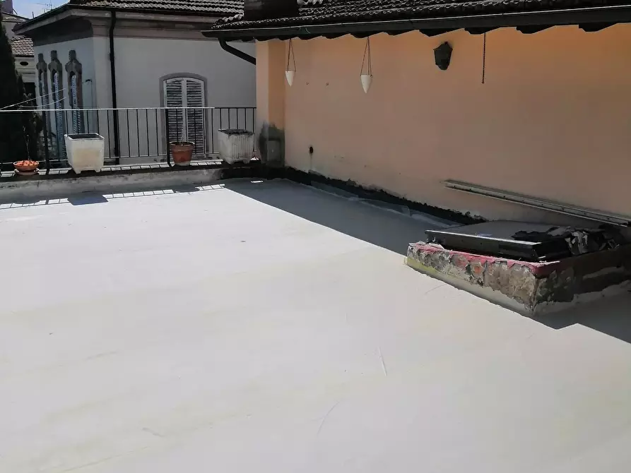 Immagine 2 di Appartamento in vendita  a Cascina