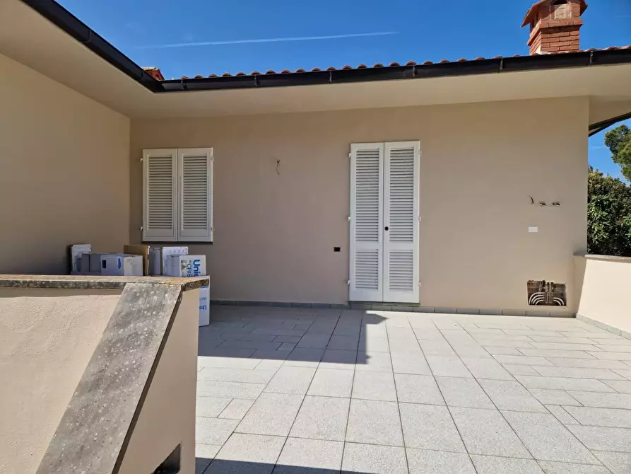 Immagine 2 di Appartamento in vendita  a Rosignano Marittimo