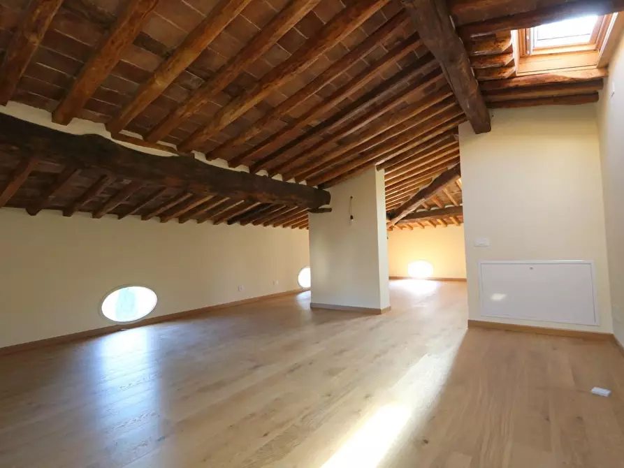 Immagine 37 di Appartamento in vendita  a Cascina