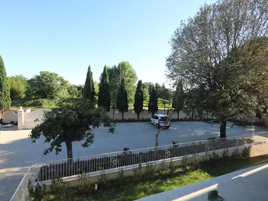 Immagine 13 di Appartamento in vendita  a Cascina