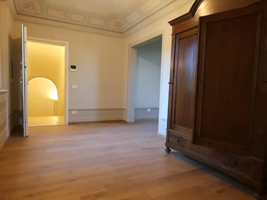 Immagine 8 di Appartamento in vendita  a Cascina