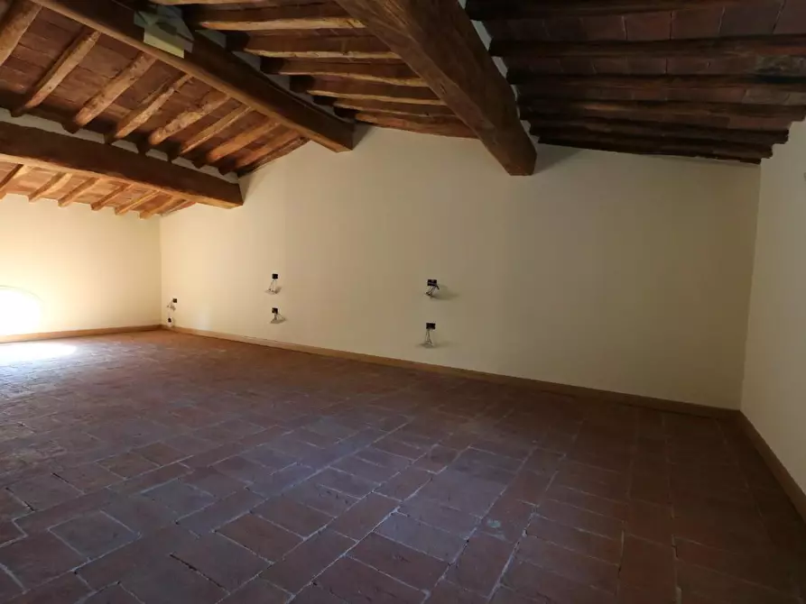 Immagine 30 di Appartamento in vendita  a Cascina