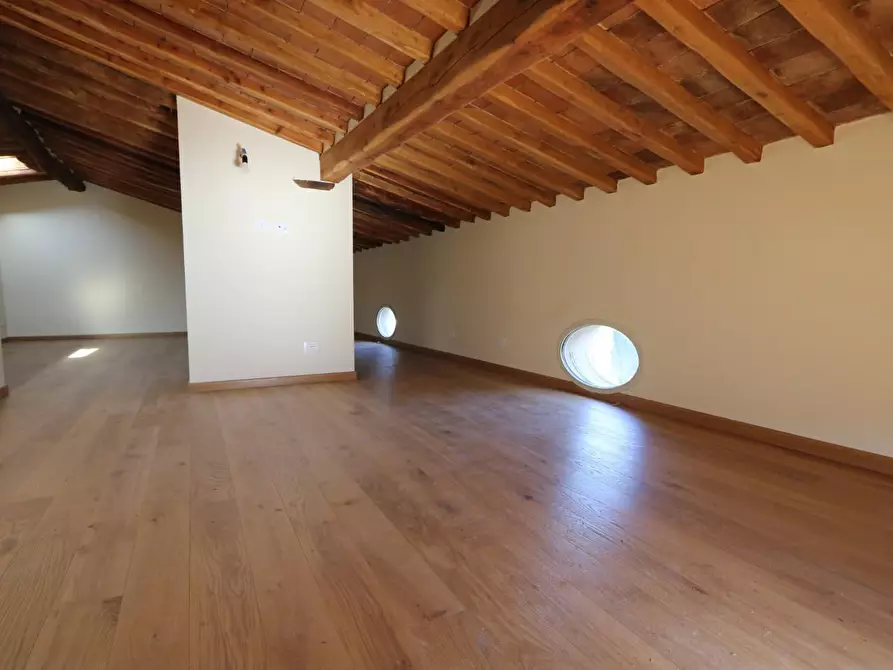 Immagine 34 di Appartamento in vendita  a Cascina