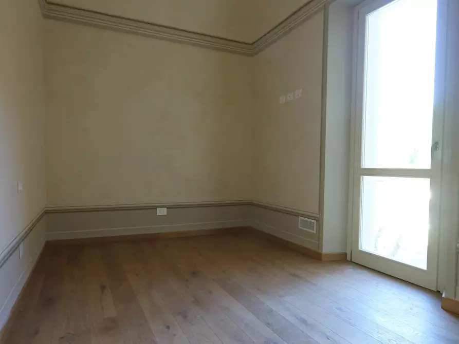 Immagine 17 di Appartamento in vendita  a Cascina