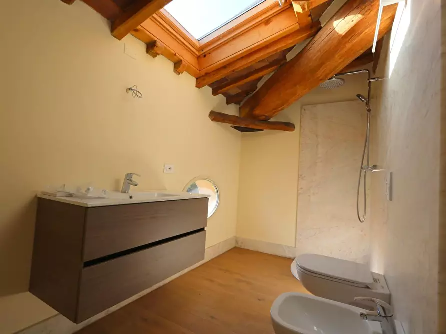 Immagine 33 di Appartamento in vendita  a Cascina