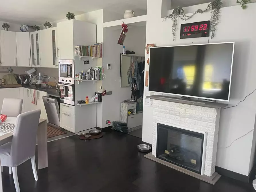 Immagine 21 di Mansarda in vendita  a Carrara