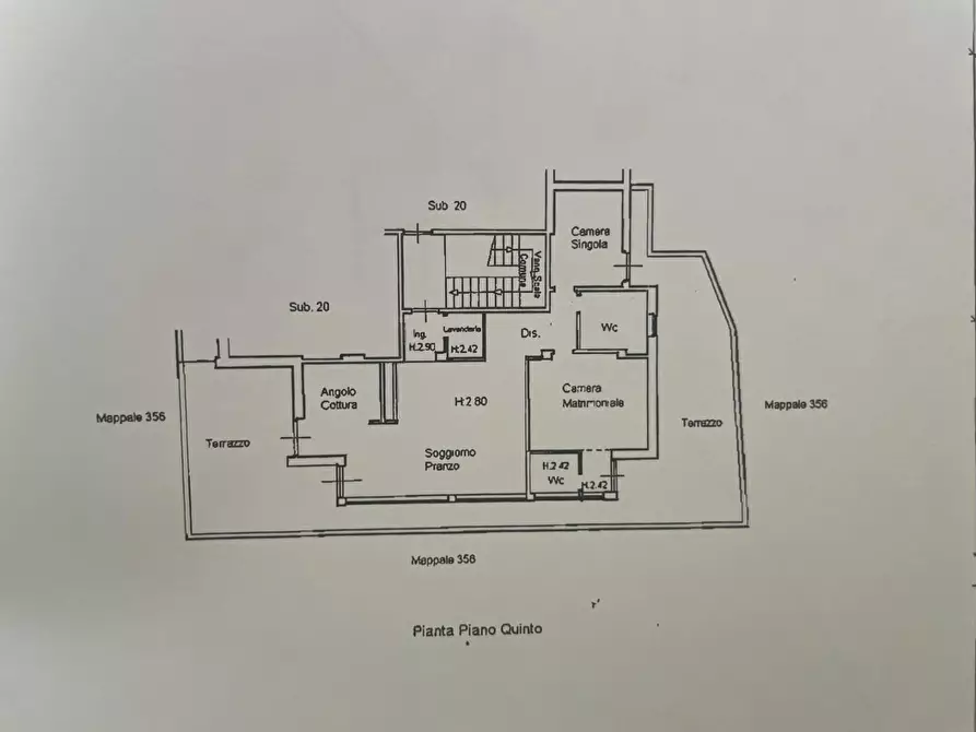 Immagine 11 di Mansarda in vendita  a Carrara