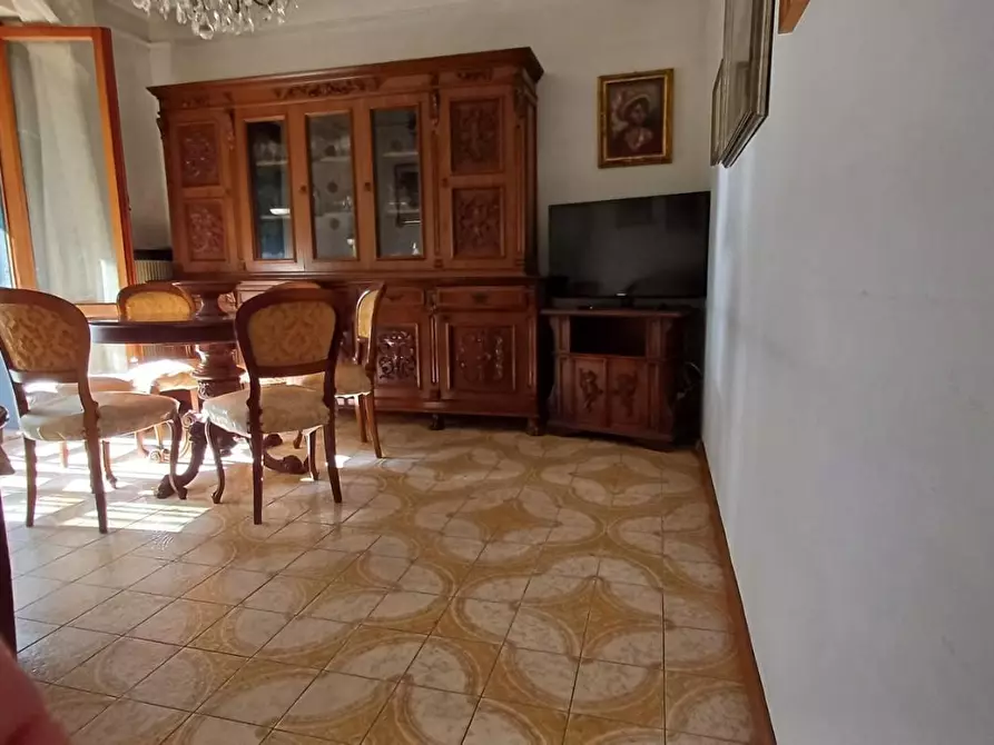 Immagine 4 di Appartamento in vendita  a Massa