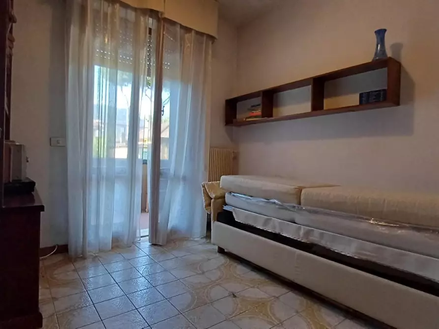 Immagine 10 di Appartamento in vendita  a Massa