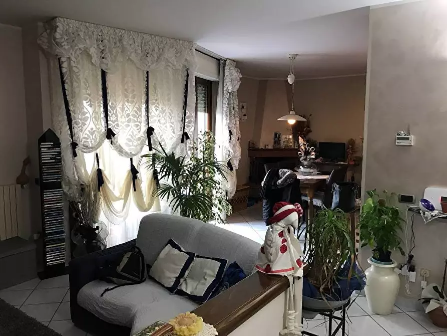 Immagine 2 di Appartamento in vendita  a Gambassi Terme