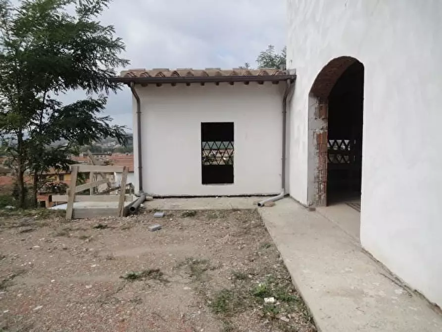 Immagine 5 di Villa in vendita  a Certaldo