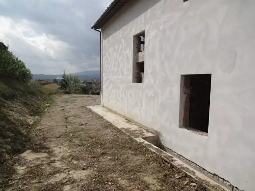 Immagine 8 di Villa in vendita  a Certaldo