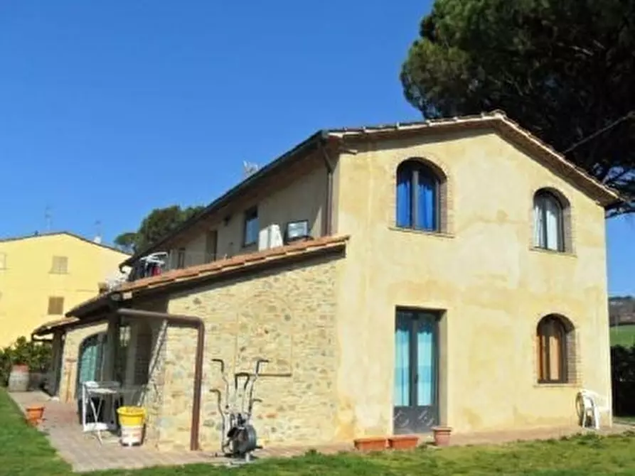 Immagine 2 di Porzione di casa in vendita  a Certaldo