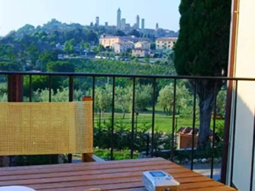 Immagine 11 di Casa colonica in vendita  a San Gimignano