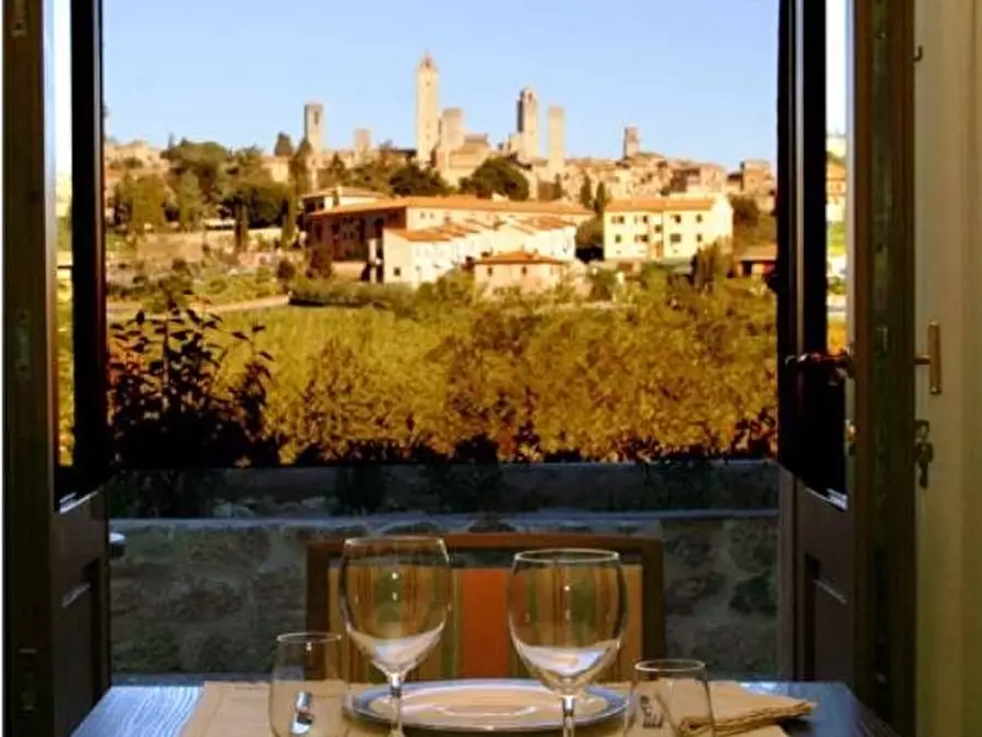Immagine 14 di Casa colonica in vendita  a San Gimignano