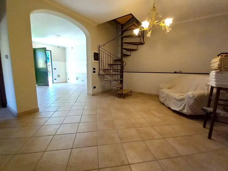 Immagine 40 di Villa in vendita  a Lucca