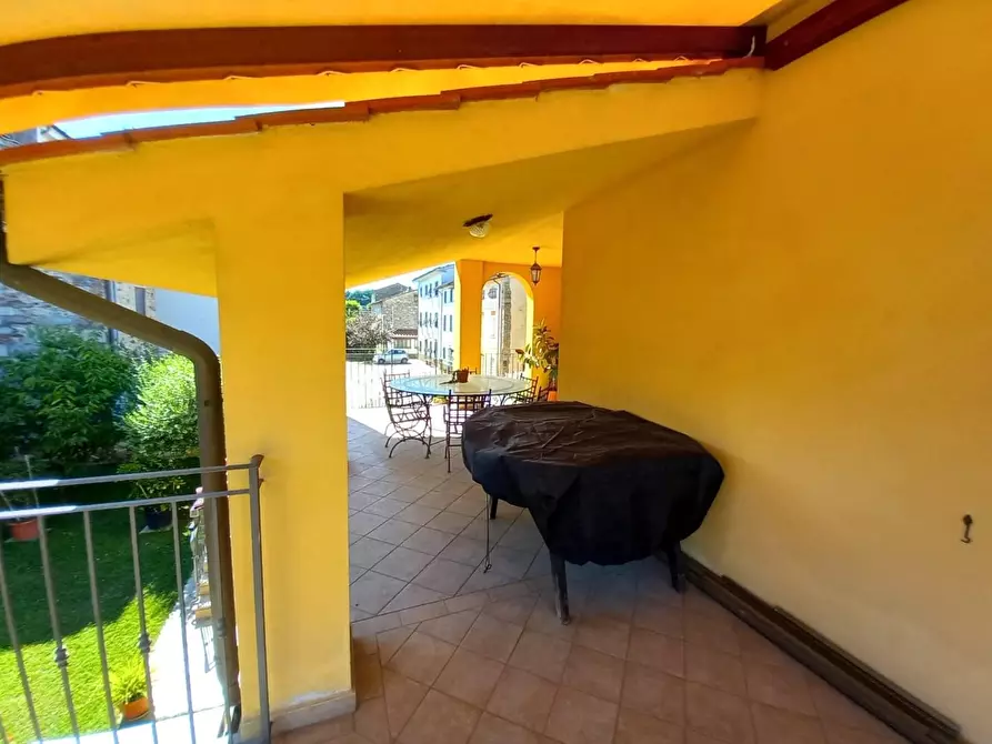 Immagine 52 di Villa in vendita  a Lucca
