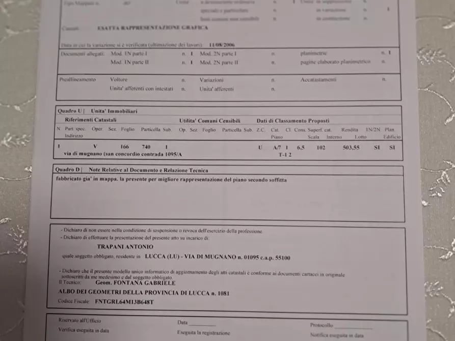 Immagine 18 di Villa in vendita  a Lucca