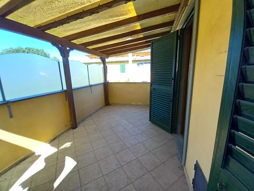 Immagine 46 di Villa in vendita  a Lucca