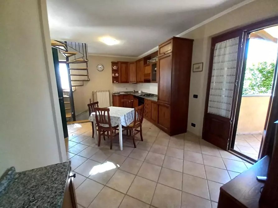 Immagine 33 di Villa in vendita  a Lucca