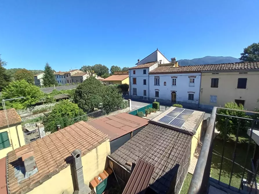 Immagine 20 di Villa in vendita  a Lucca