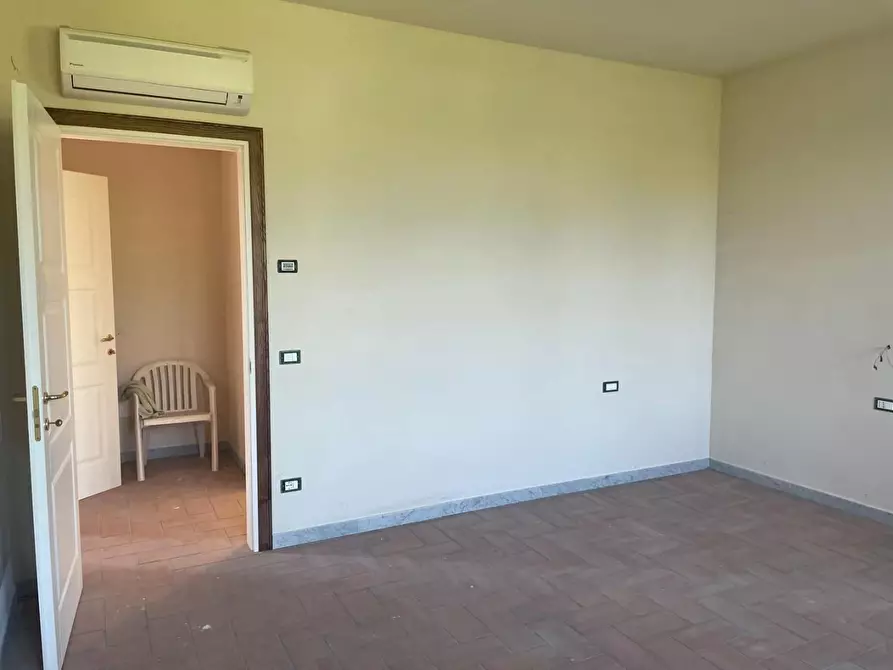 Immagine 34 di Villa in vendita  a Pietrasanta