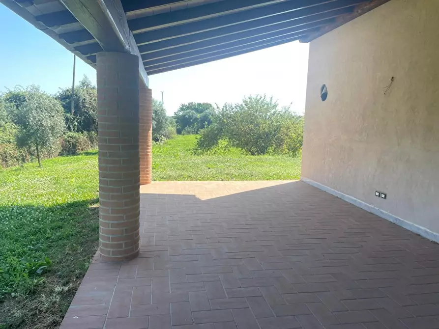 Immagine 5 di Villa in vendita  a Pietrasanta