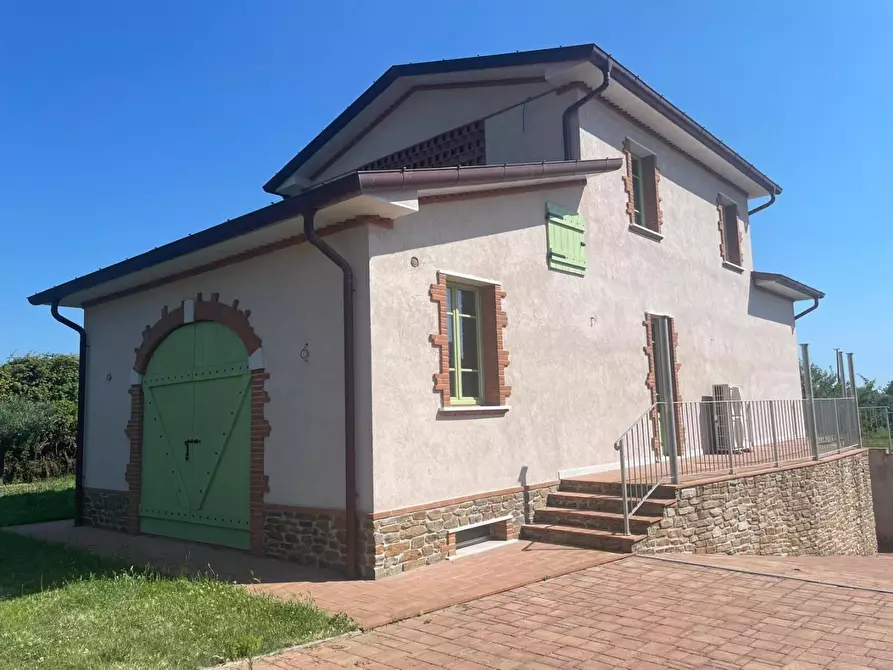 Immagine 10 di Villa in vendita  a Pietrasanta