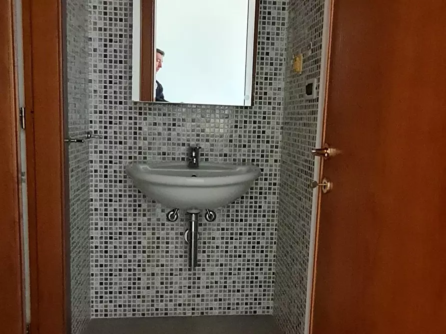 Immagine 11 di Appartamento in vendita  a Monteriggioni