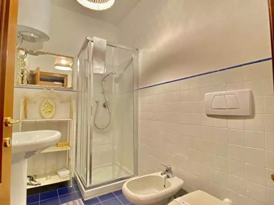 Immagine 6 di Appartamento in affitto  a Livorno