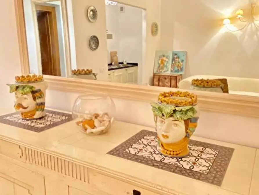 Immagine 5 di Appartamento in affitto  a Livorno