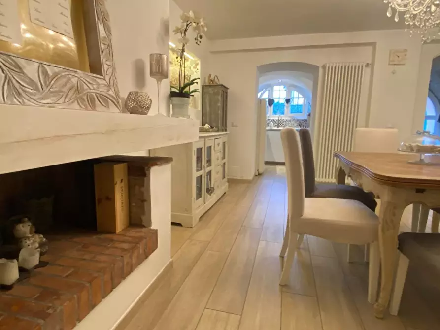 Immagine 13 di Porzione di casa in vendita  a Carrara