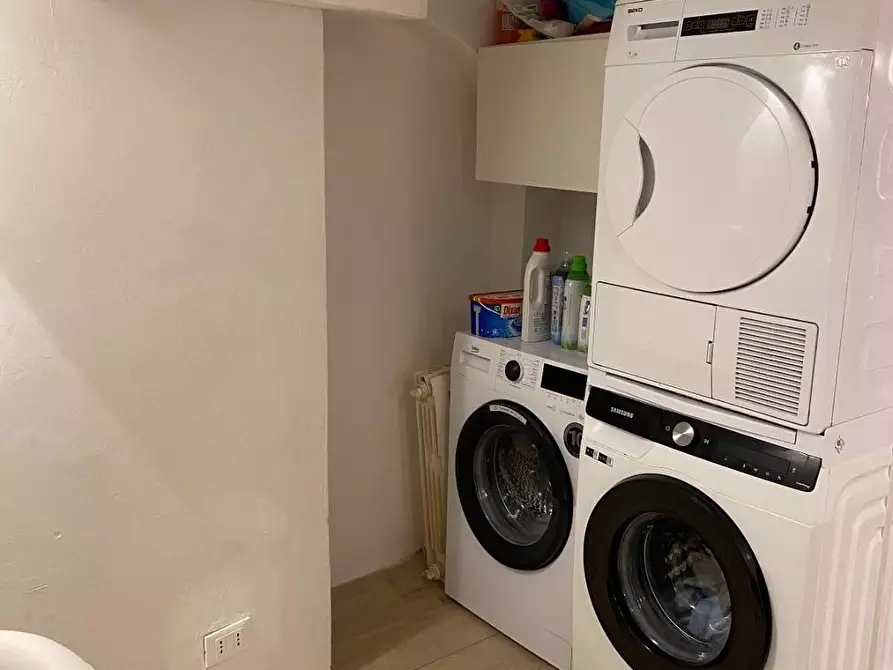 Immagine 27 di Porzione di casa in vendita  a Carrara