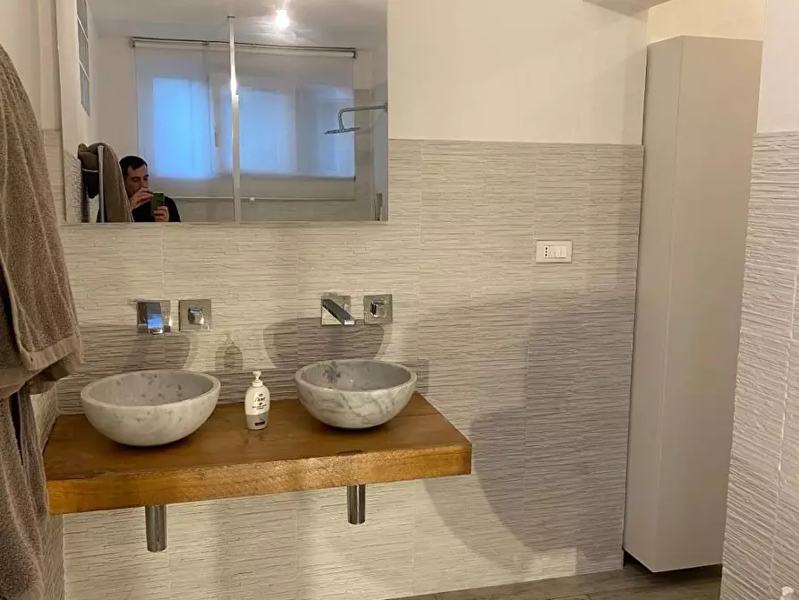 Immagine 41 di Porzione di casa in vendita  a Carrara