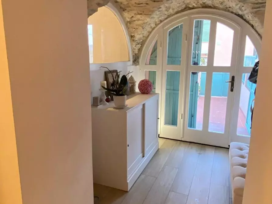 Immagine 10 di Porzione di casa in vendita  a Carrara
