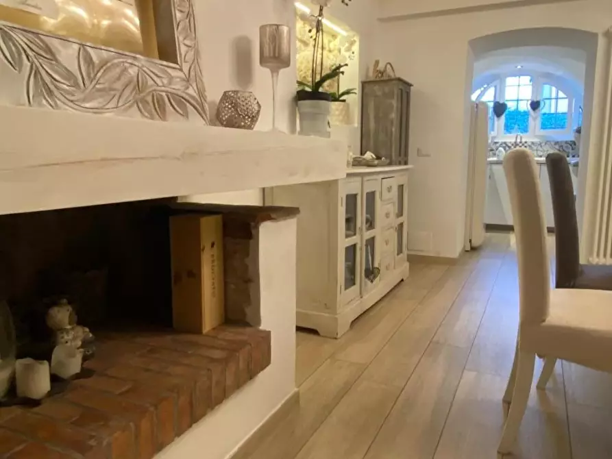 Immagine 12 di Porzione di casa in vendita  a Carrara