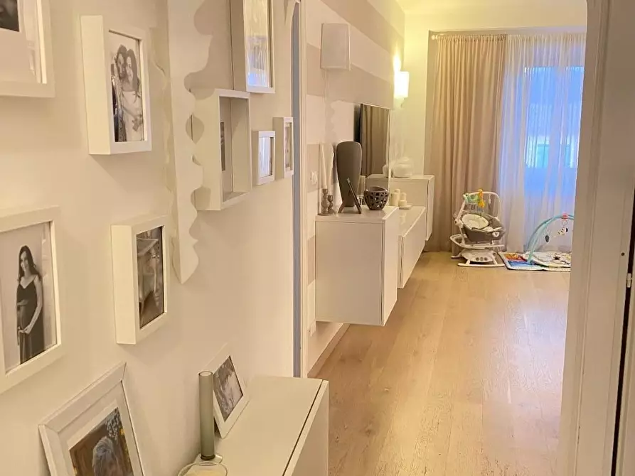 Immagine 38 di Porzione di casa in vendita  a Carrara