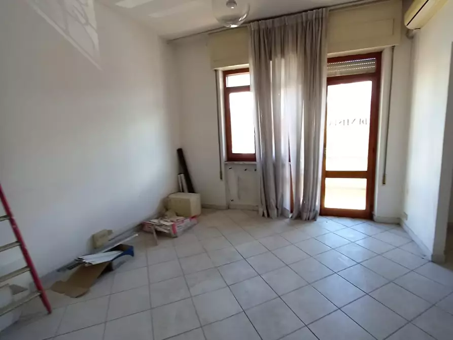 Immagine 4 di Appartamento in vendita  a Ortonovo