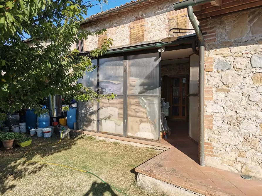 Immagine 37 di Casa colonica in vendita  a Colle Di Val D'elsa