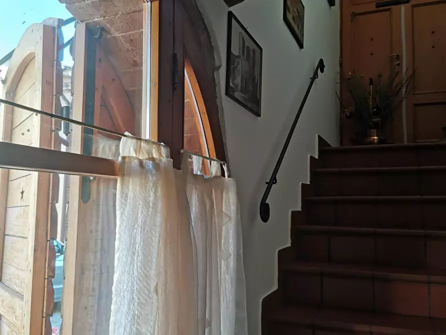 Immagine 17 di Casa colonica in vendita  a Colle Di Val D'elsa