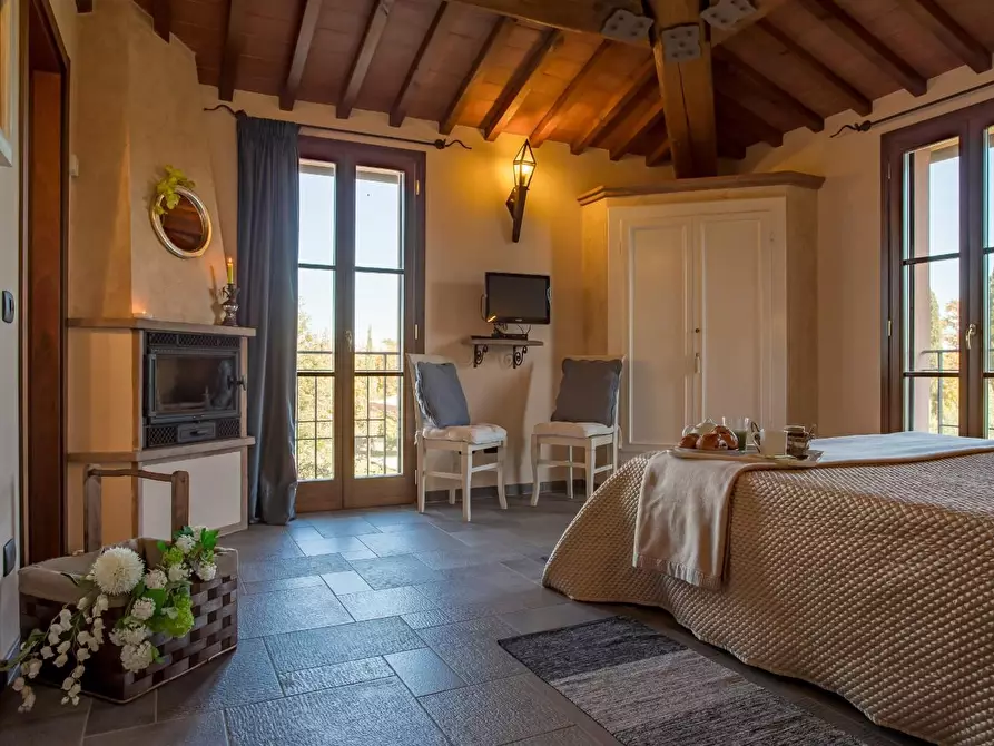 Immagine 14 di Villa in vendita  a Peccioli