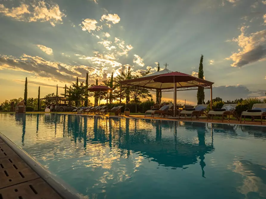 Immagine 52 di Villa in vendita  a Peccioli