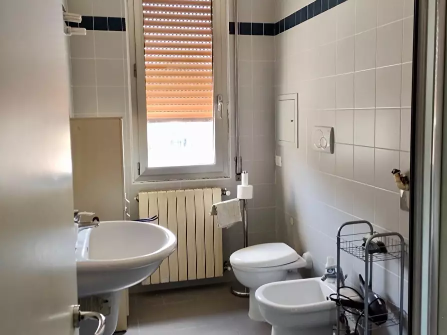 Immagine 11 di Appartamento in vendita  a Siena