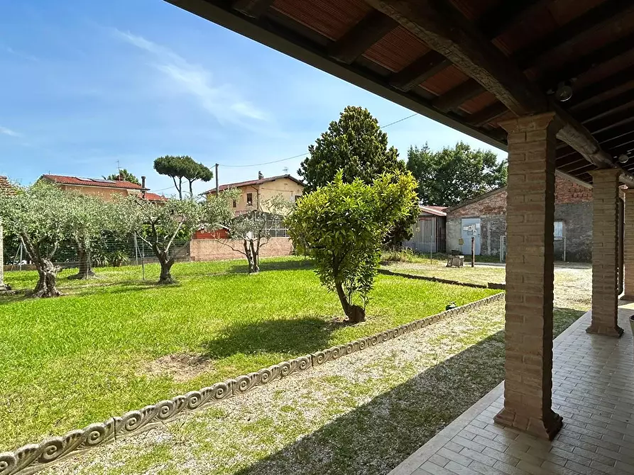 Immagine 1 di Casa semindipendente in vendita  a Camaiore